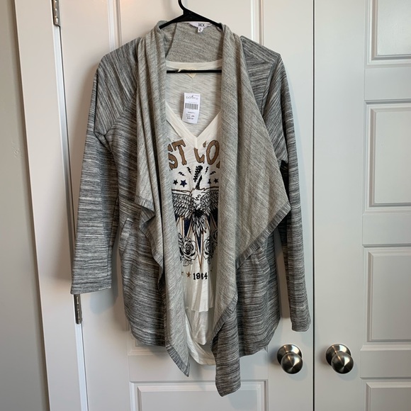 BB Dakota Tops - BUNDLE: Sweater and shirt